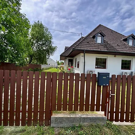Pensión Családfa Ságvár