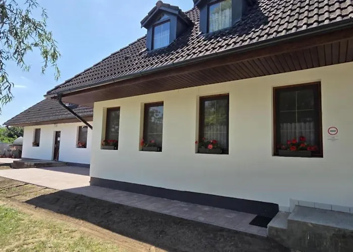 Csaladfa Vendeghaz Guest house